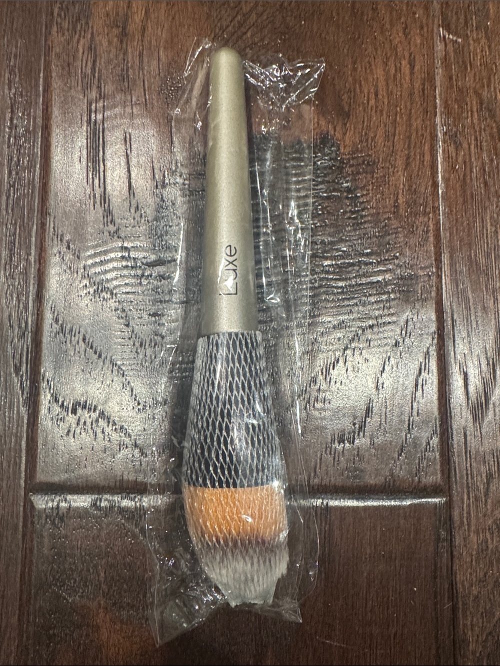 Luxe Metallic Champagne Handle Foundation Brush with Orange and White Bristles